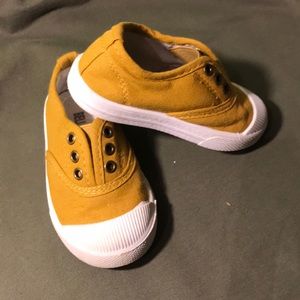 Toddler slip on shoes